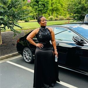 Elegant Black Women's Skirt